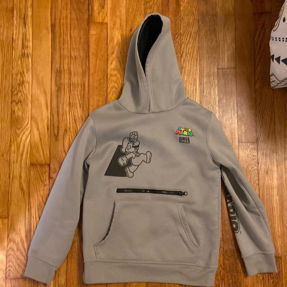 Medium boys Super Mario hoodie